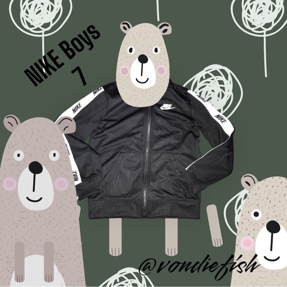 NIKE BOYS 7